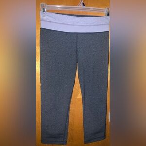 Lululemon Wunder Groove Lavender and Gray- crop